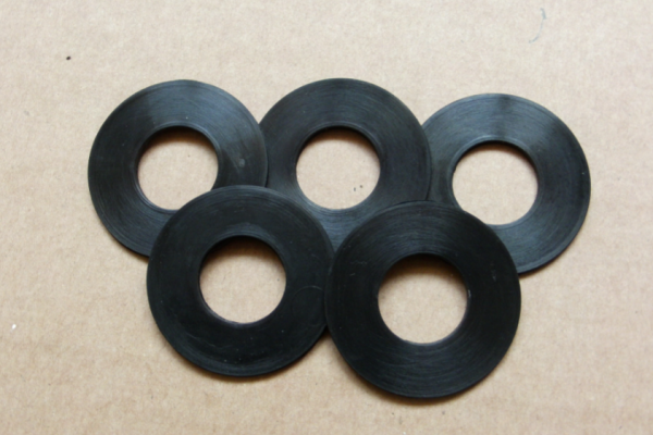 纳米氧化锌在橡胶制品中的应用：提升拉伸强度，解决老化开裂问题